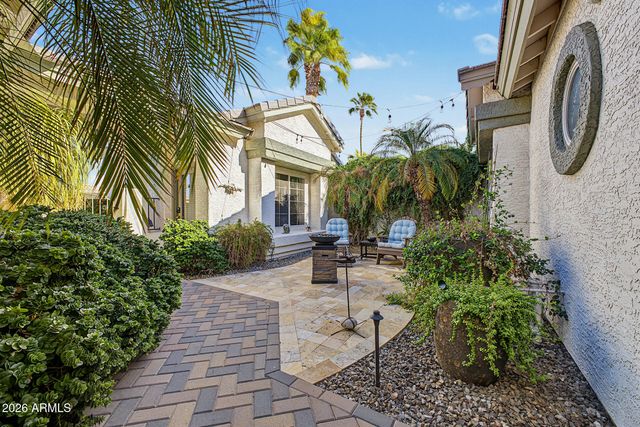24806 S LAKEWOOD Drive, Sun Lakes, AZ 85248
