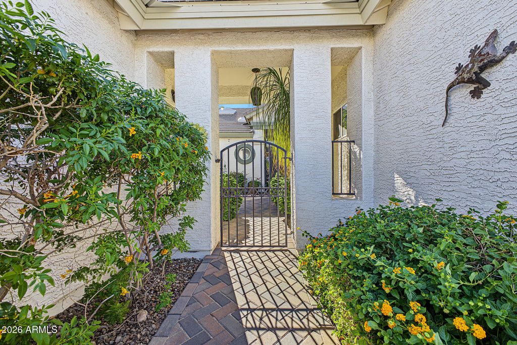 24806 S LAKEWOOD Drive, Sun Lakes, AZ 85248 — photo 4