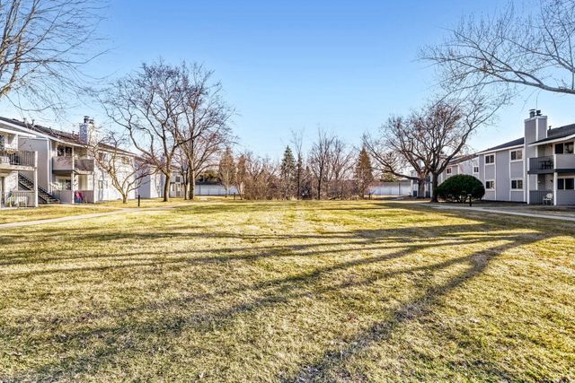 1713 Fulham Street F, Saint Paul, MN 55113