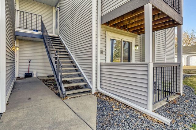 1713 Fulham Street F, Saint Paul, MN 55113