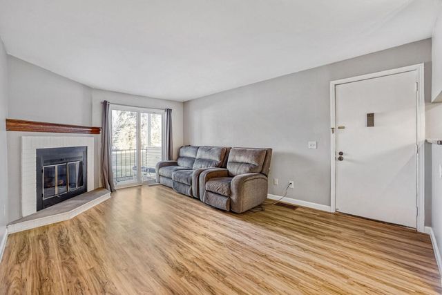 1713 Fulham Street F, Saint Paul, MN 55113