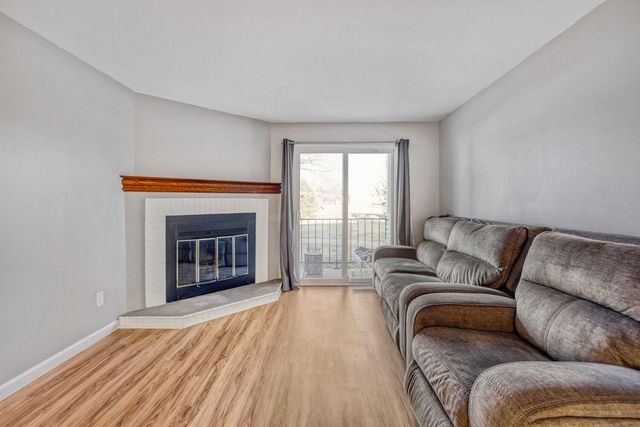 1713 Fulham Street F, Saint Paul, MN 55113