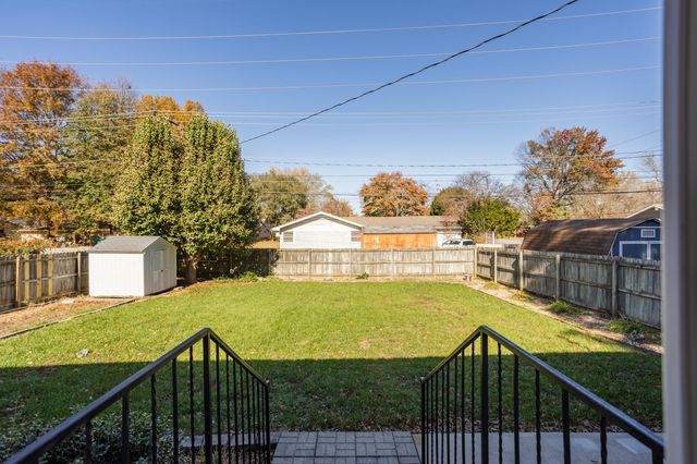 609 E Edgewood Street, Springfield, MO 65807