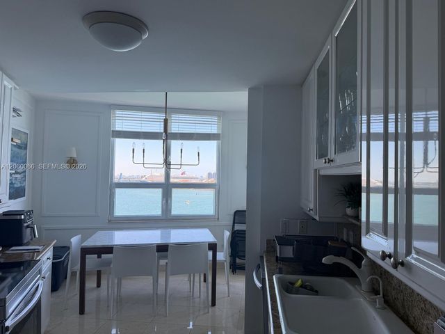 848 Brickell Key Drive 1102, Miami, FL 33131