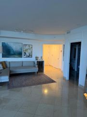 848 Brickell Key Drive 1102, Miami, FL 33131