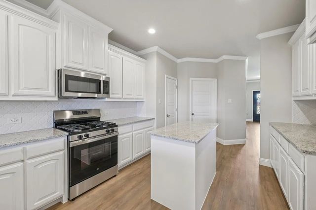 1033 Nighthawk Trail, Alvarado, TX 76009