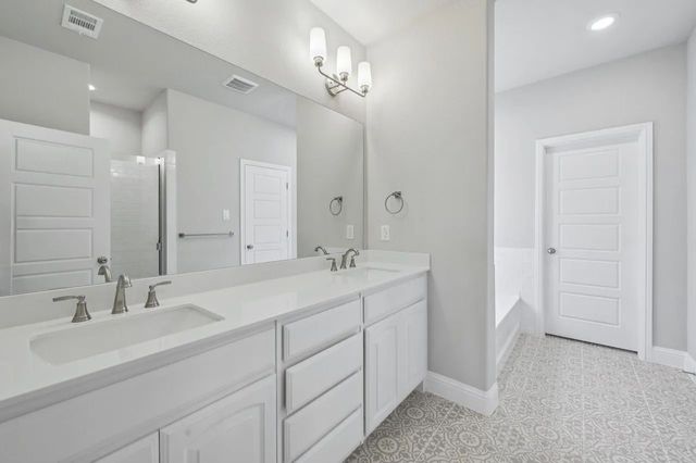 1033 Nighthawk Trail, Alvarado, TX 76009