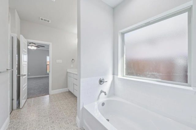 1033 Nighthawk Trail, Alvarado, TX 76009