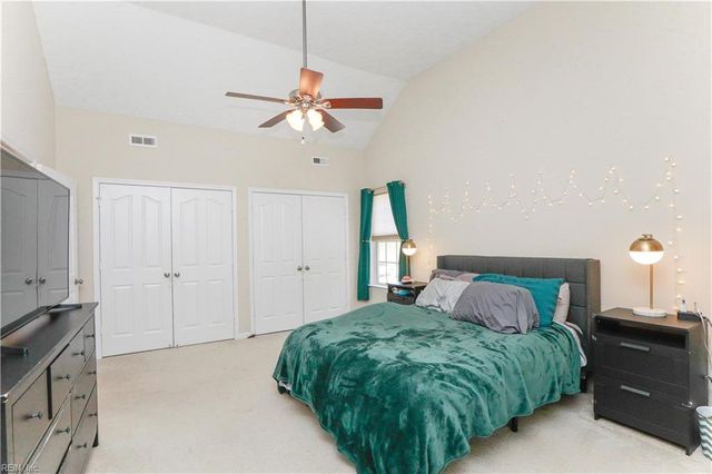 716 Old Williamsburg RD, Yorktown, VA 23690