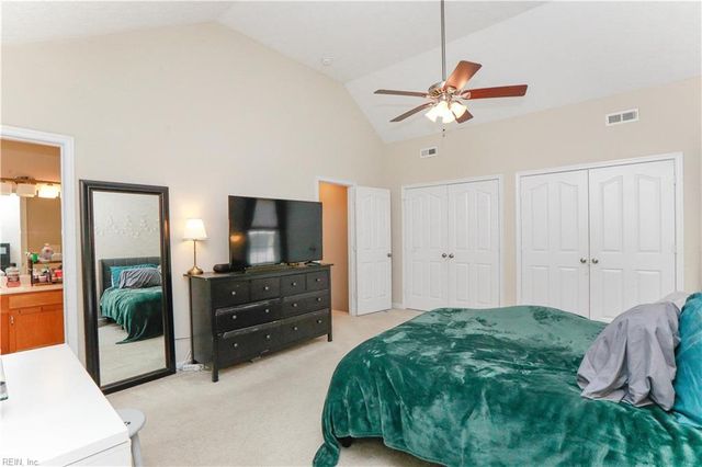 716 Old Williamsburg RD, Yorktown, VA 23690