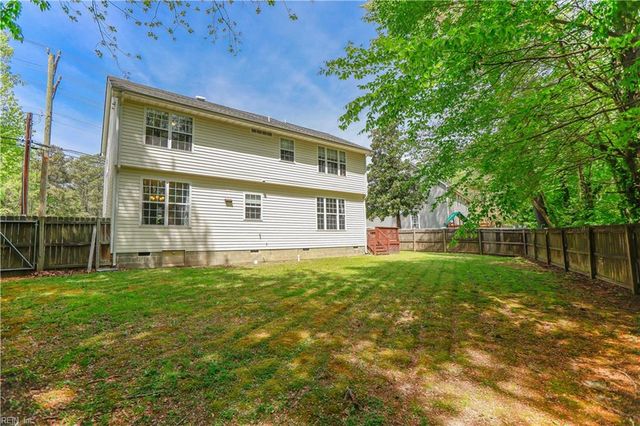 716 Old Williamsburg RD, Yorktown, VA 23690