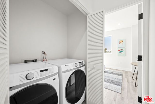 1959 Preuss Road, Los Angeles, CA 90034