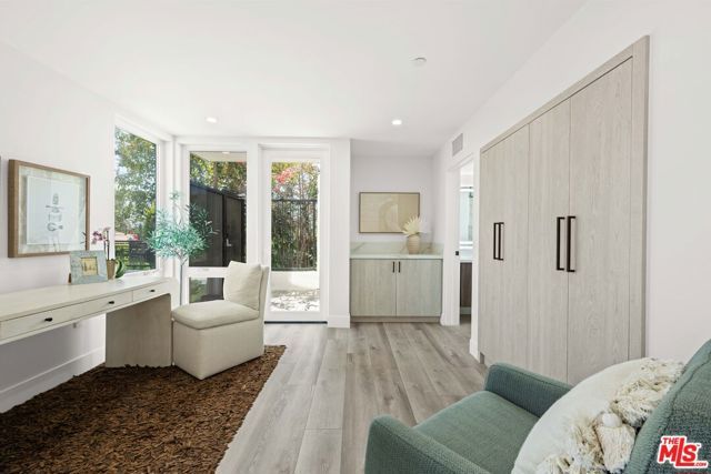 1959 Preuss Road, Los Angeles, CA 90034