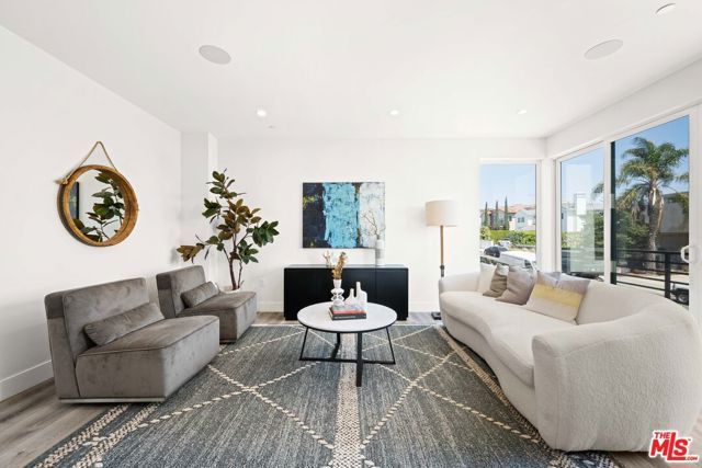 1959 Preuss Road, Los Angeles, CA 90034