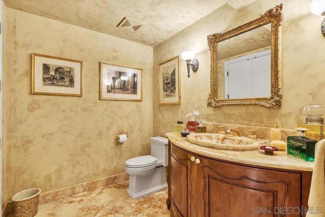 1199 Pacific 3703, San Diego, CA 92101