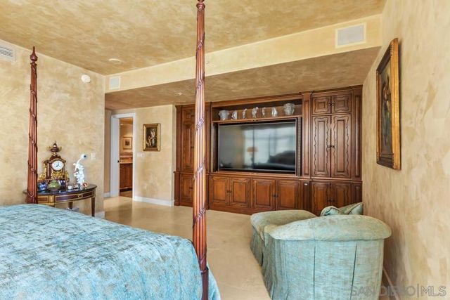 1199 Pacific 3703, San Diego, CA 92101