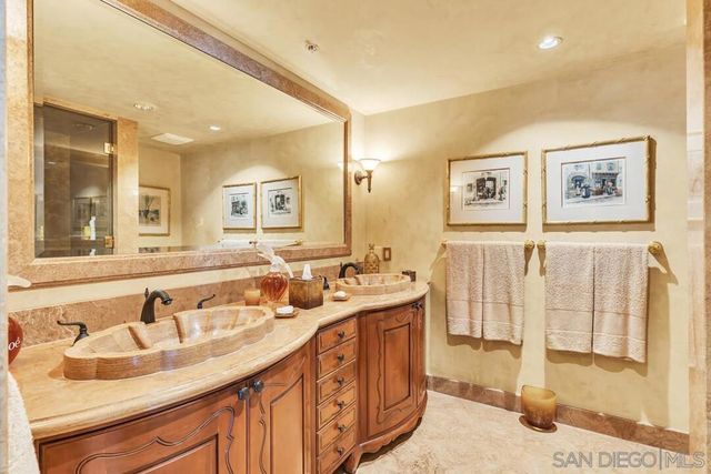 1199 Pacific 3703, San Diego, CA 92101
