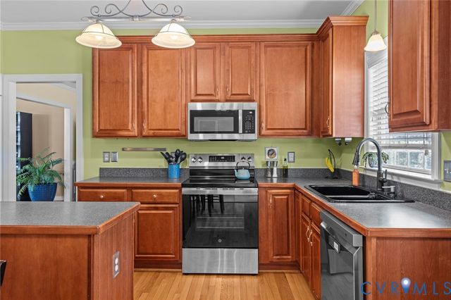 9066 Old Springfield Rd, Glen Allen, VA 23060