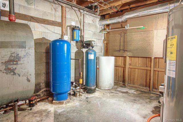 39 Brothers Road, Poughquag, NY 12570