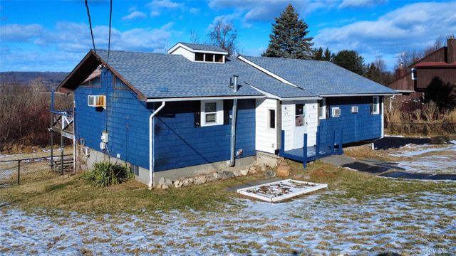 39 Brothers Road, Poughquag, NY 12570