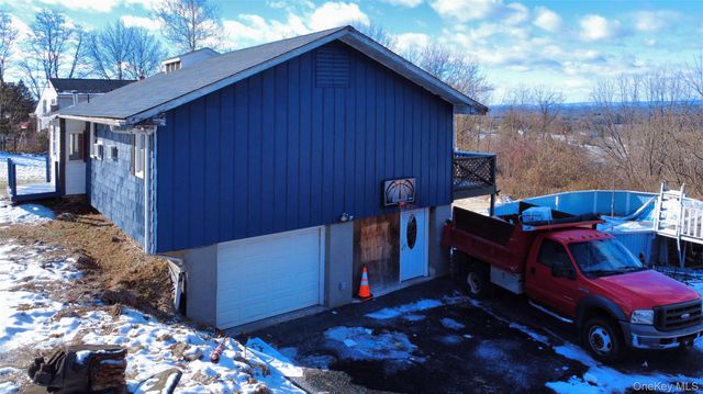 39 Brothers Road, Poughquag, NY 12570