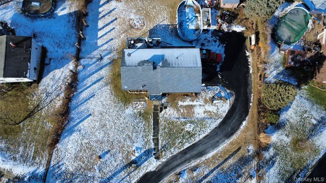 39 Brothers Road, Poughquag, NY 12570