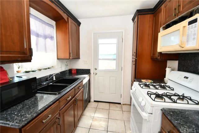 12902 S Berendo, Gardena, CA 90247