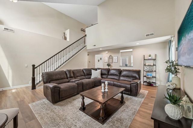 2410 Cypress Point Road, Grove City, OH 43123