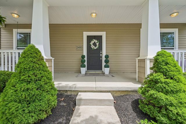 2410 Cypress Point Road, Grove City, OH 43123