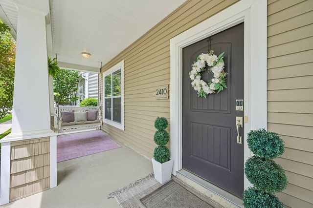 2410 Cypress Point Road, Grove City, OH 43123