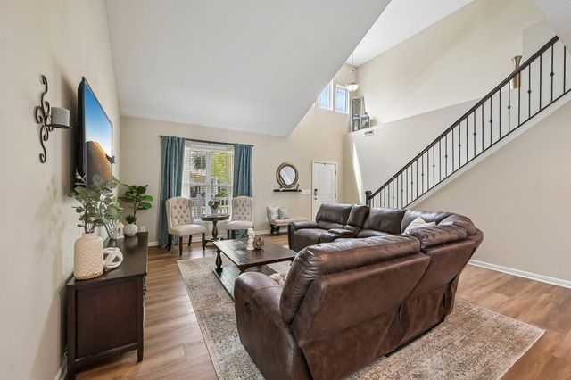 2410 Cypress Point Road, Grove City, OH 43123