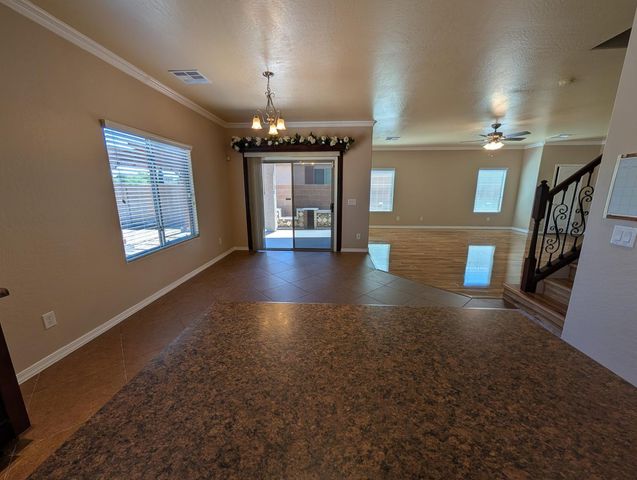 1094 W Jamaica Hope Way, San Tan Valley, AZ 85143