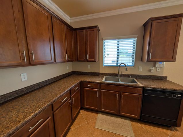 1094 W Jamaica Hope Way, San Tan Valley, AZ 85143