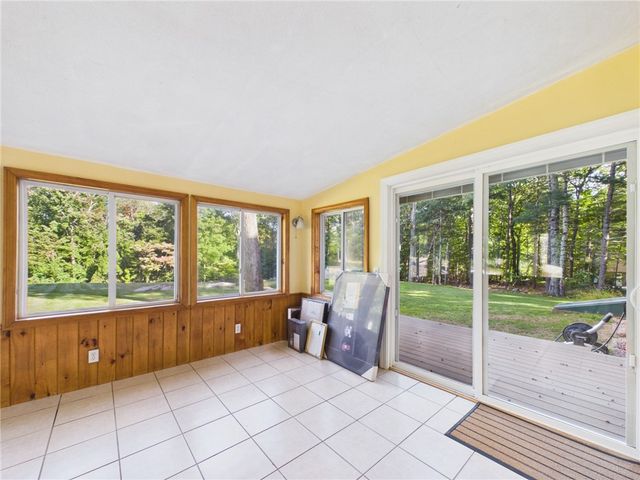 778 Hammet Road, Coventry, RI 02816