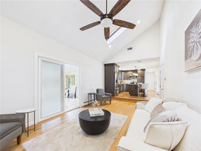 778 Hammet Road, Coventry, RI 02816