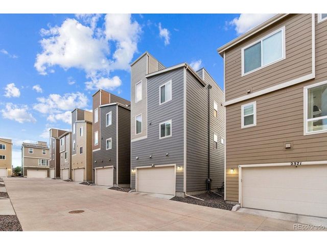 2579 Palau Way, Castle Rock, CO 80109