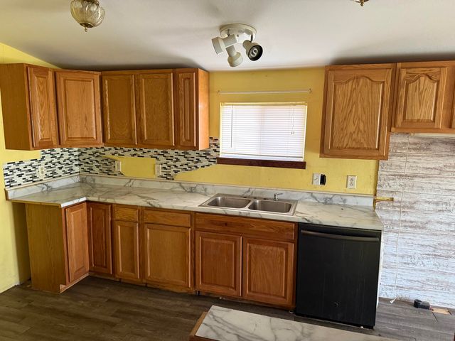 1110 N Wall Street, Mountain Grove, MO 65711