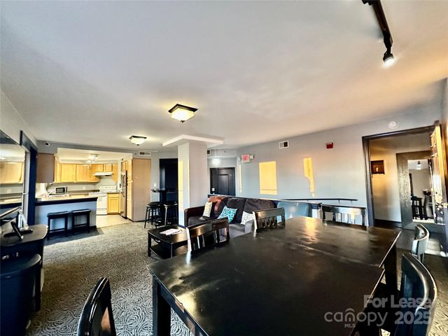 718 W Trade Street, Charlotte, NC 28202