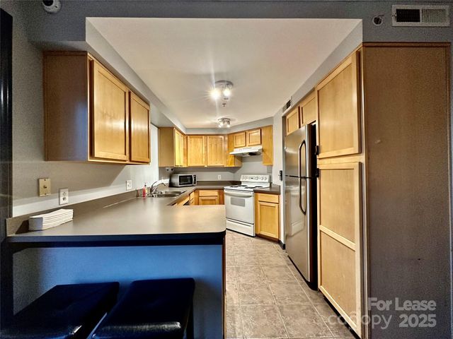 718 W Trade Street, Charlotte, NC 28202