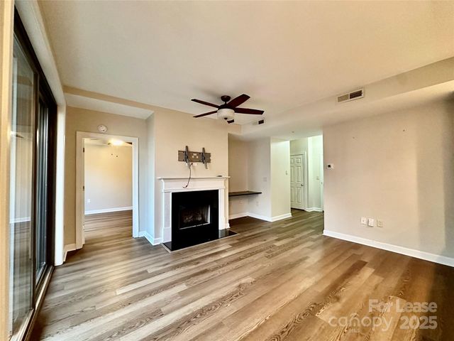 718 W Trade Street, Charlotte, NC 28202