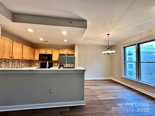 718 W Trade Street, Charlotte, NC 28202