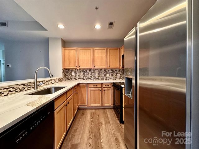 718 W Trade Street, Charlotte, NC 28202