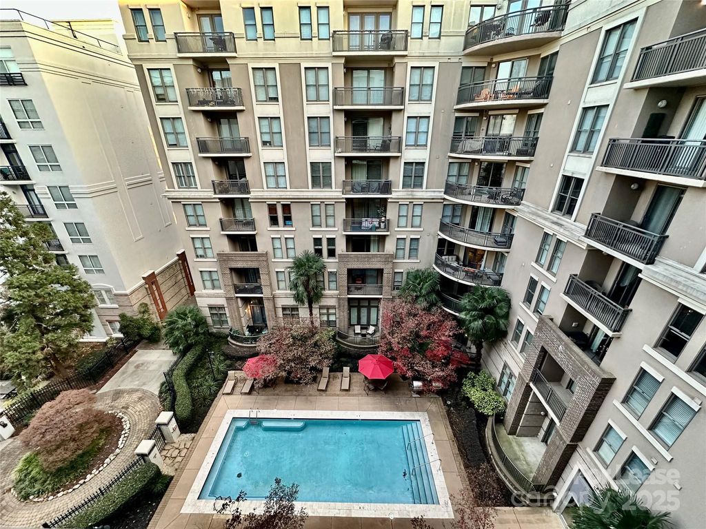 718 W Trade Street, Charlotte, NC 28202