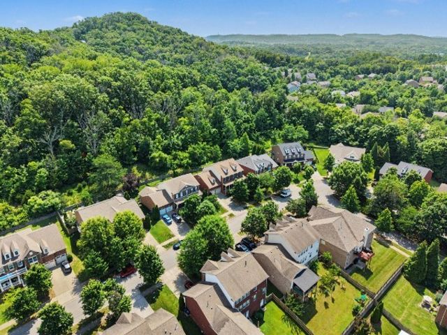 1414 Chantilly Ln, Franklin, TN 37067