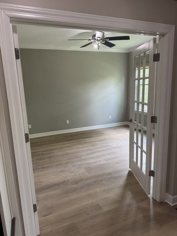 1414 Chantilly Ln, Franklin, TN 37067