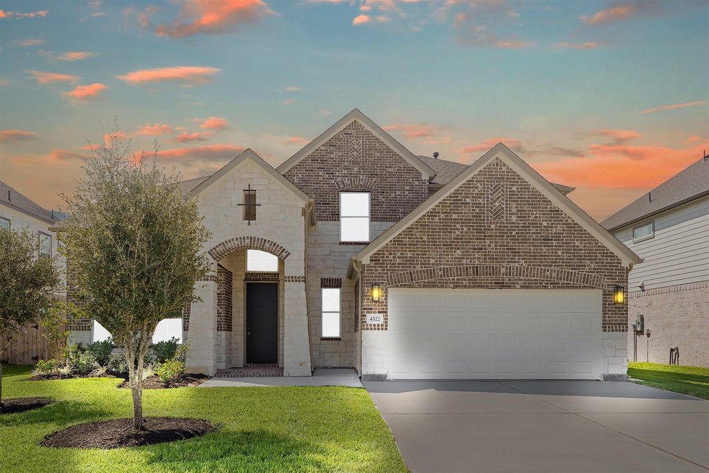 4522 Whisperwood Drive, Rosenberg, TX 77471