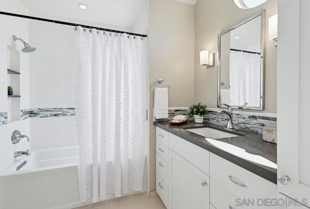 4325 Haines Street, San Diego, CA 92109