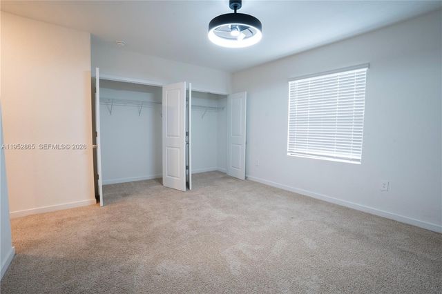 528 NE 1st Dr, Florida City, FL 33034