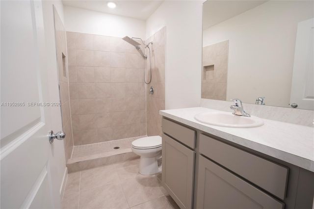 528 NE 1st Dr, Florida City, FL 33034