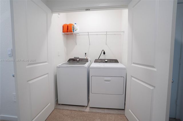 528 NE 1st Dr, Florida City, FL 33034